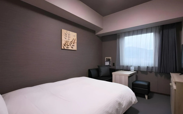 Hotel Route-Inn Suzaka