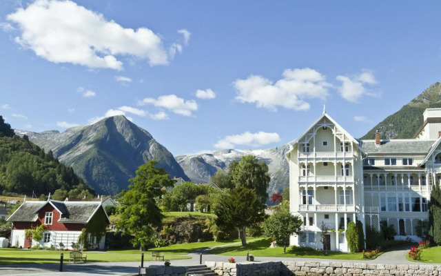 Kviknes Hotel