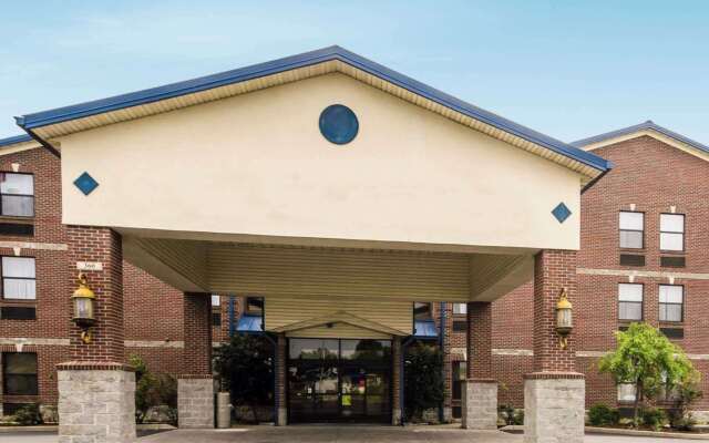 Quality Suites Jeffersonville - Louisville North