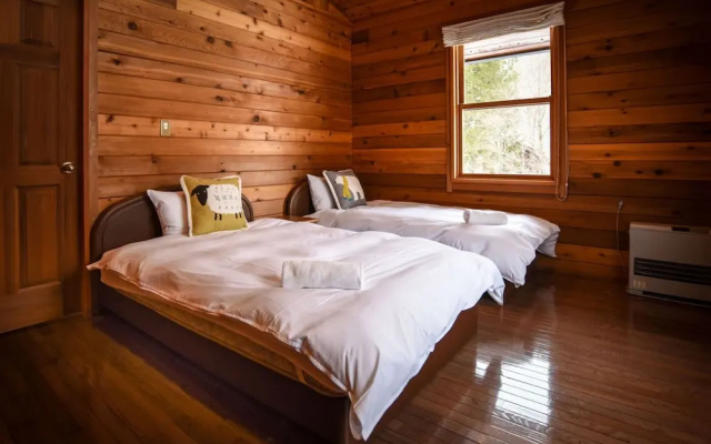 Woodpecker Chalet – Guest Rooms – Hakuba
