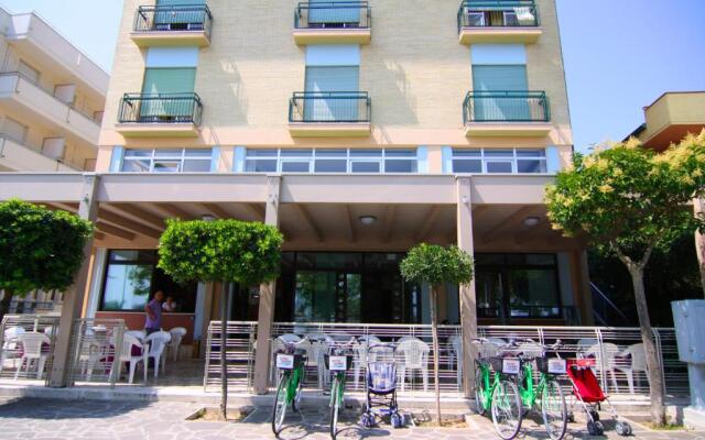 Hotel Cesare