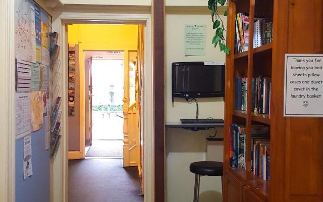 Rucksacker Backpacker Hostel