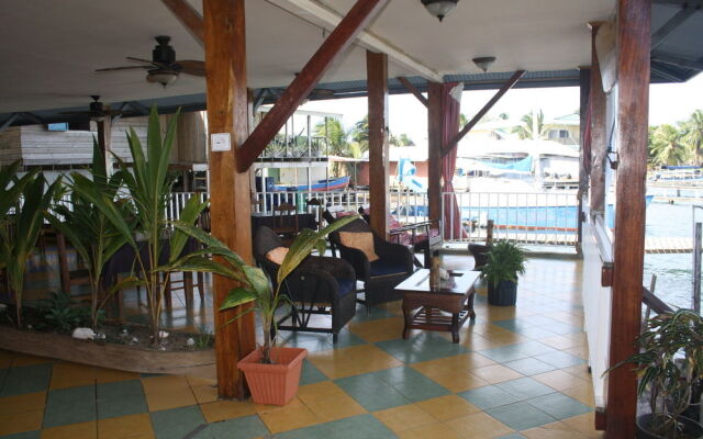 Los Balcones Over The Sea Hotel