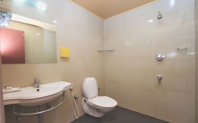 OYO 9656 Hotel Sri Venkateshwara Residency