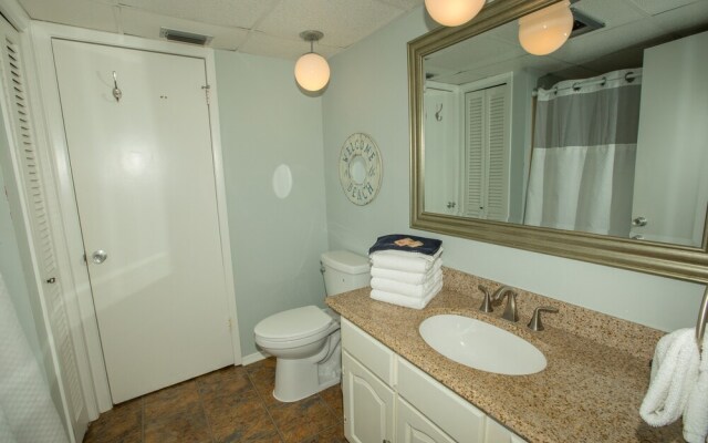 SPC 1034 is a Pet Friendly 1 BR with Free Beach Service for 2! by RedAwning