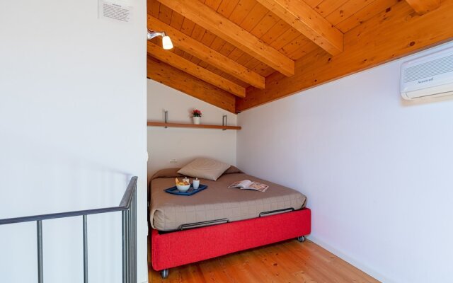 Le Olive 8-4 Apartment