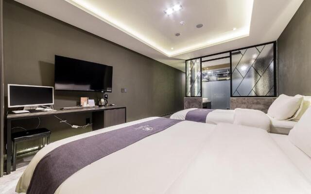 Rosabell Hotel