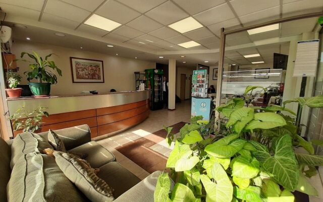 Nativo Hotel y Cafeteria