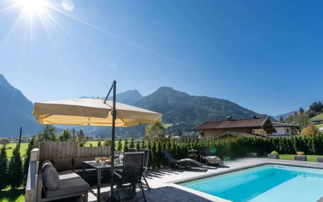 Chalet in Neukirchen am Grossvenediger With Pool