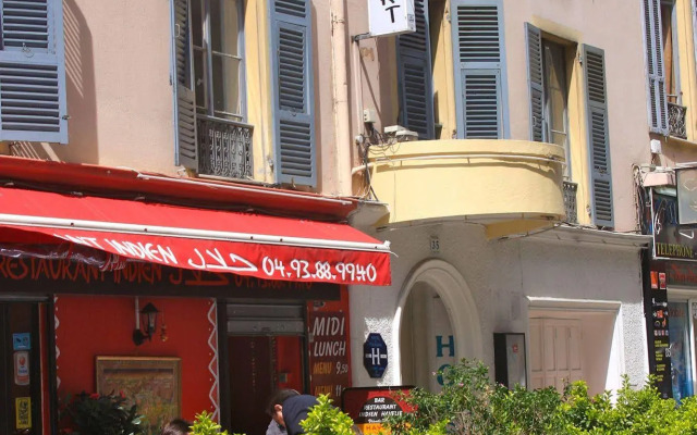 Nice Art Hotel - Hostel