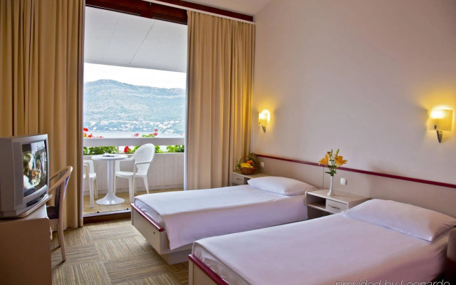 Valamar Tirena Hotel