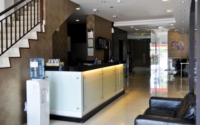 Signature Hotel