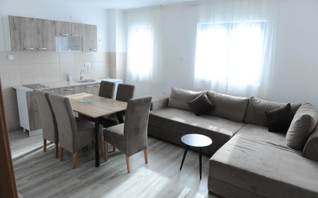 Gomakop Apartments