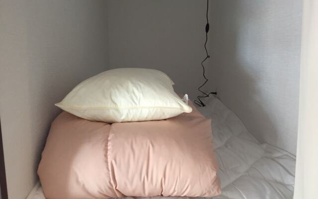 bnb+ Shinbashi - Hostel