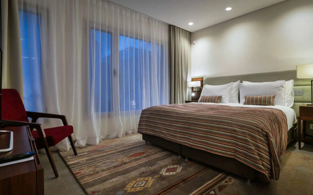 Elma Hotel and Art Complex