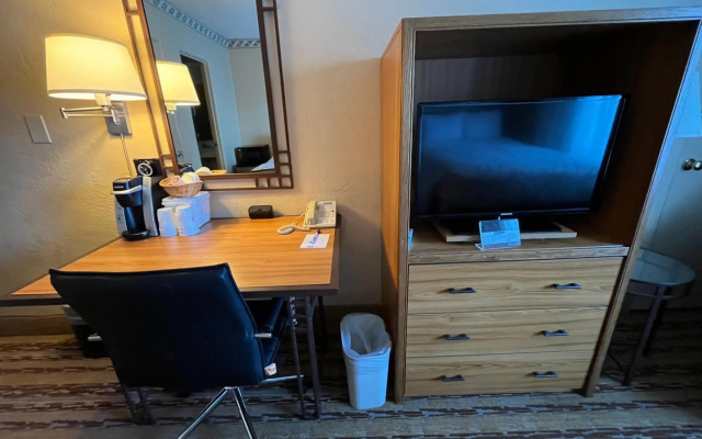 Travelodge by Wyndham Seattle By The Space Needle