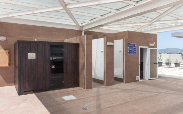 Happy - Apartment With Shared Pool in Oliva Nova