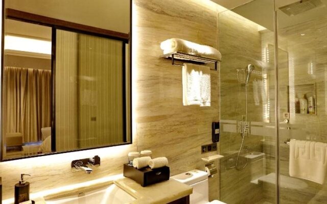 Yibin Celebrity City Hotel