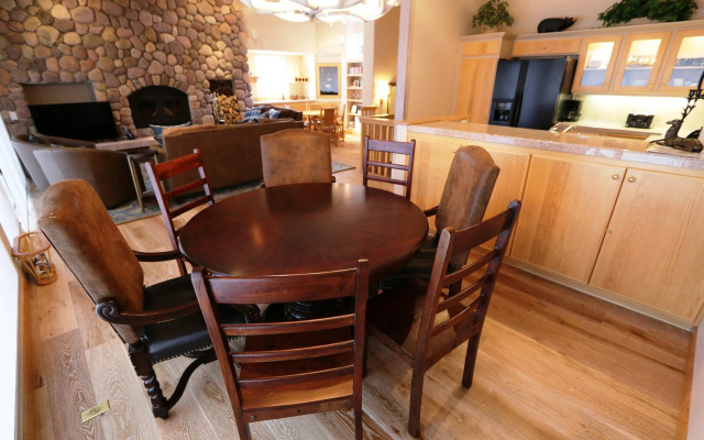 Mammoth West #137 Condo