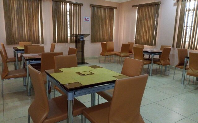 Rita's Events and Suites