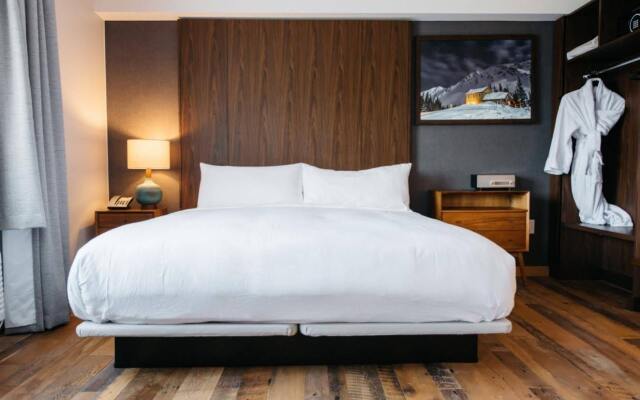 Park City Peaks Hotel