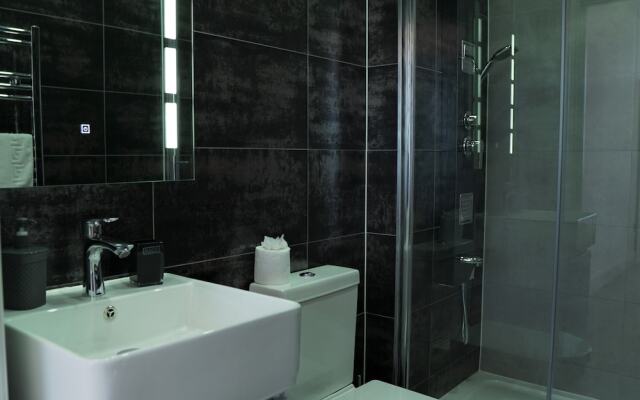 Sapphire House Apartments