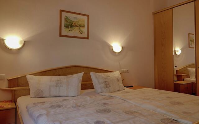 Spacious Apartment in Aschau im Zillertal With Balcony