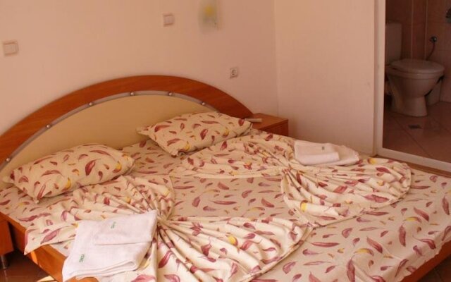 Venis Hotel