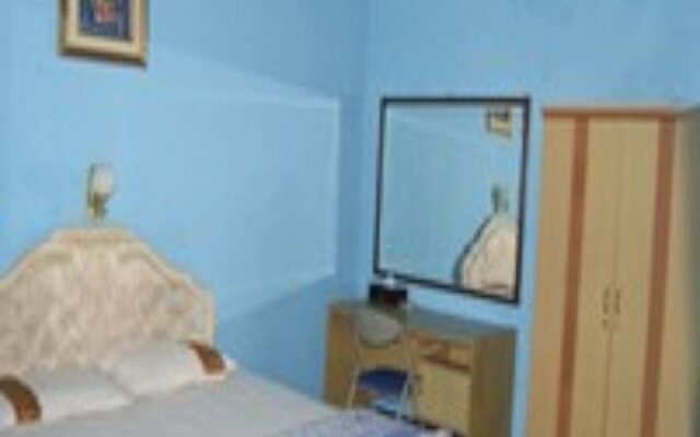 Riyadi Guest House Surabaya