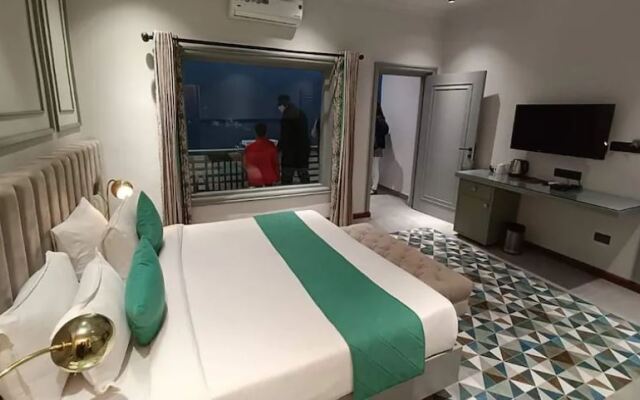 Reveries Luxury Hotel Rishikesh