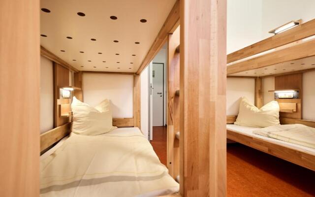DJH Jugendherberge Biggesee - Hostel