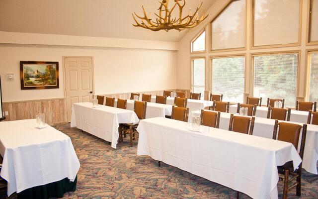 The Lodge at Riverside