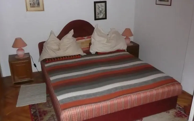 Ildikó House