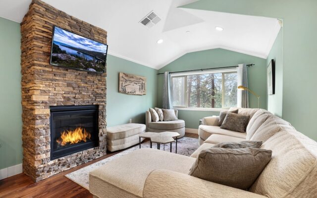 The Lookout at Tahoe Woods