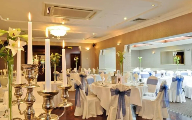 Maples House Hotel