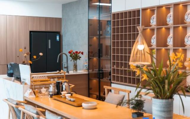 Yishanyihai Designer B&B (Dali Ancient Town)