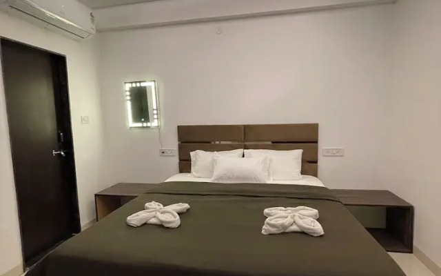 Hotel Kiwi Inn Vijaynagar Scheme 78
