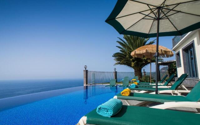 Ocean Cliff