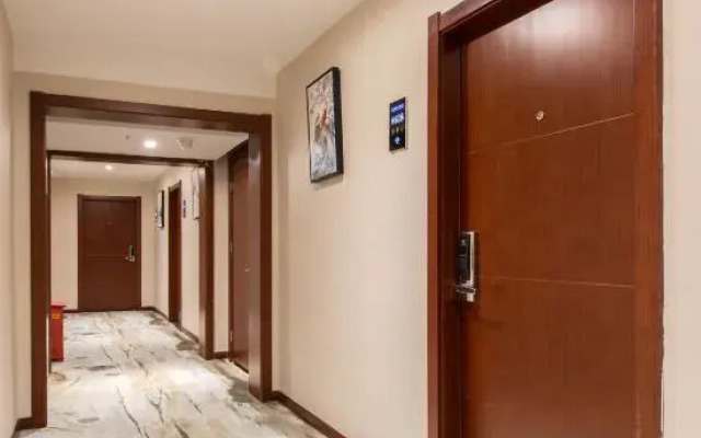 Floral Hotel · Xianning Hot Spring Valley