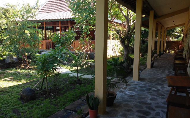 Mettaloka Guest House and Art Space