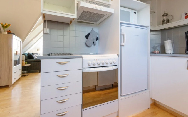 Apartment F11
