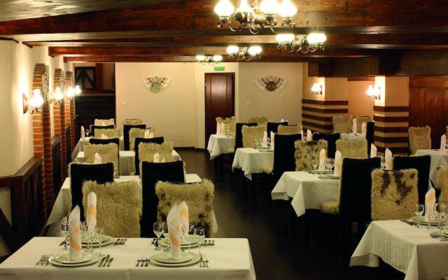 Central Plaza Hotel
