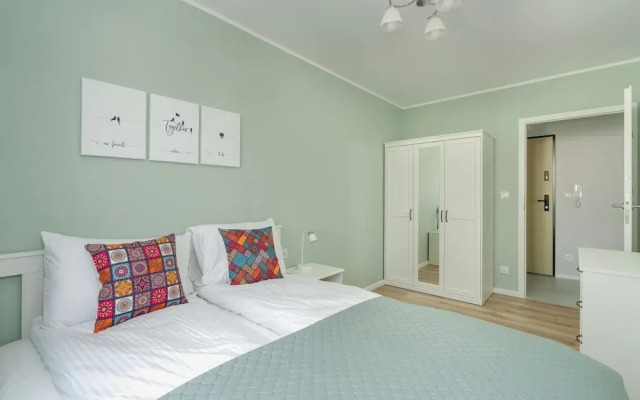 Apartment for 6 in Poznan by Renters