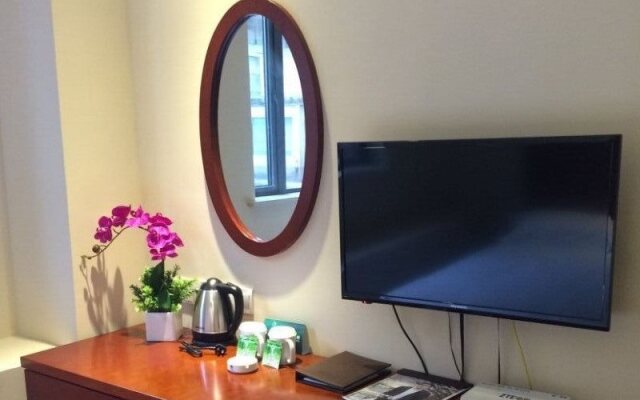 GreenTree Inn Shanghai Xintiandi Laoximen Subway Station Shell Hotel