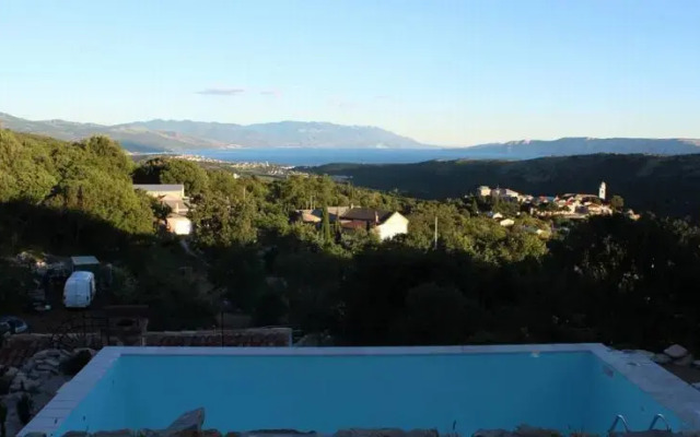 Holiday House Maslina