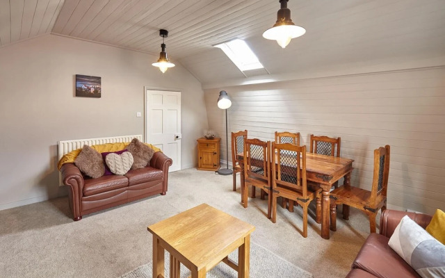 Host Stay Leesholme Loft