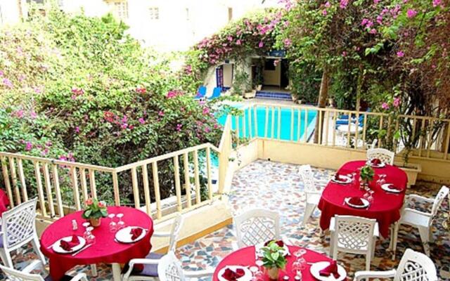 Axil Hotel