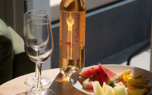 Chalkidiki s Seaview Escape - Cozy Summer Getaway