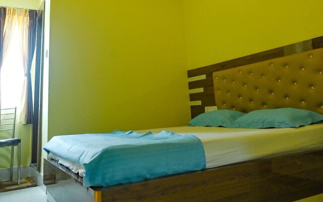 Fabhotel Golden Bliss