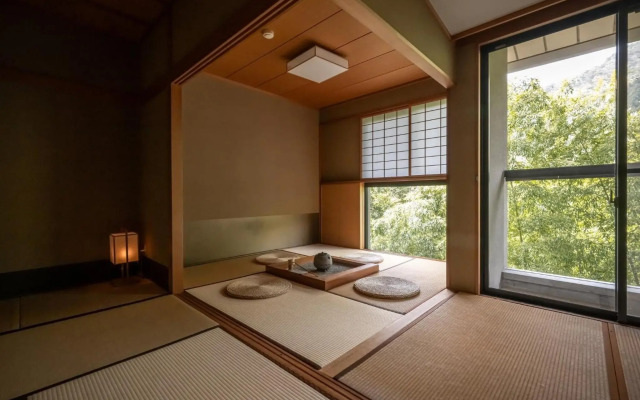 Yamanaka Onsen Kuriya Yasohachi